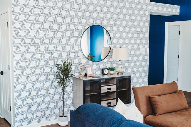 Building Photo - "Charming 3-Bedroom Killeen Home with Cozy Fireplace and 2 Full Baths!"