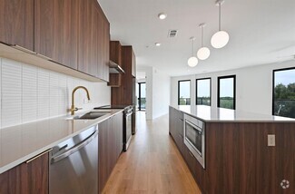 Building Photo - 1701 Simond Ave
