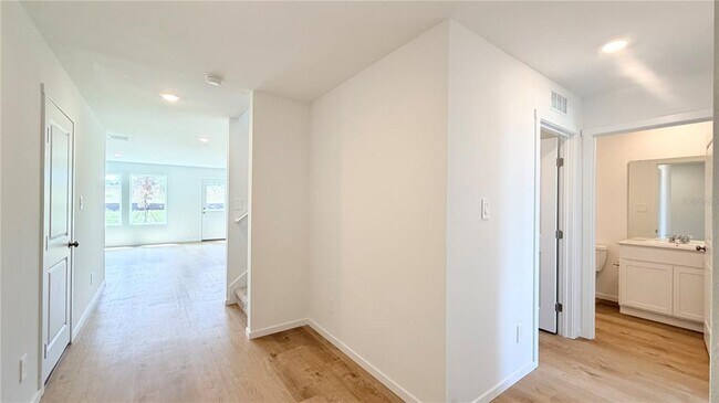 Foto del edificio - 583 ARTEMIS St