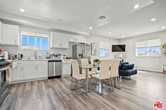 Foto del edificio - 1805 S New England St