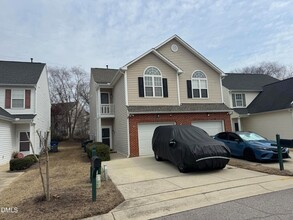 Building Photo - 2044 Metacomet Way