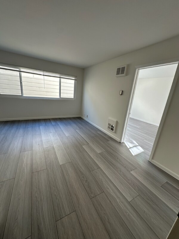 Foto del edificio - 565 8th Ave
