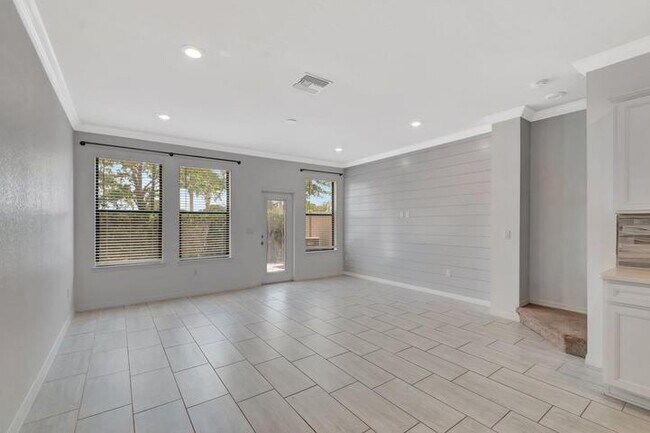 Foto del edificio - 2854 Bard St