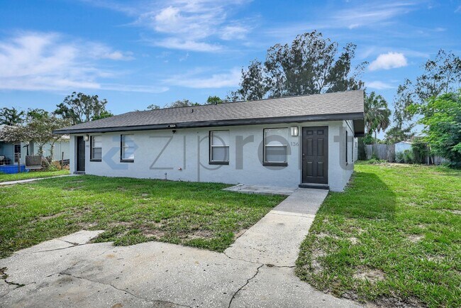 Building Photo - Unit A