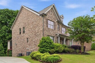 Building Photo - 710 Deer Holw Trce