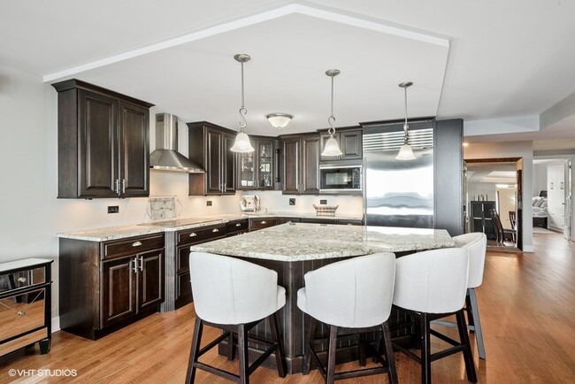 Foto del edificio - 1212 N Lake Shore Dr