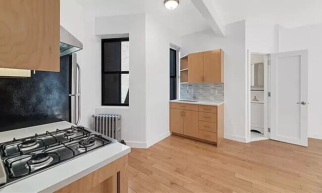 Building Photo - 206 Rivington Street