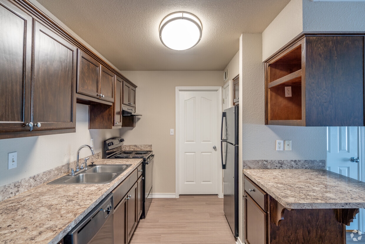 The Pointe 4165 Old Dowlen Rd Beaumont, TX