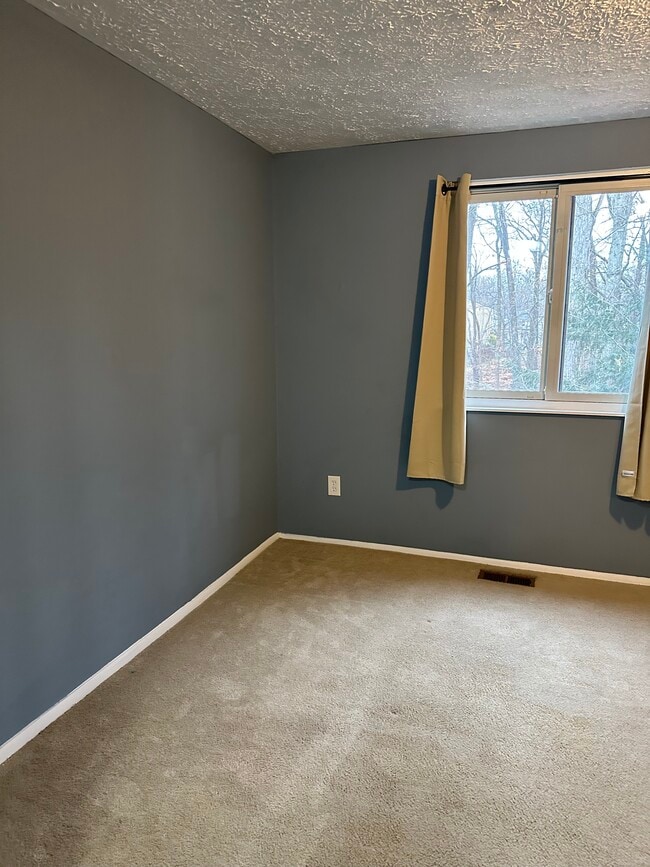 Foto del edificio - 8018 Grandview Ct