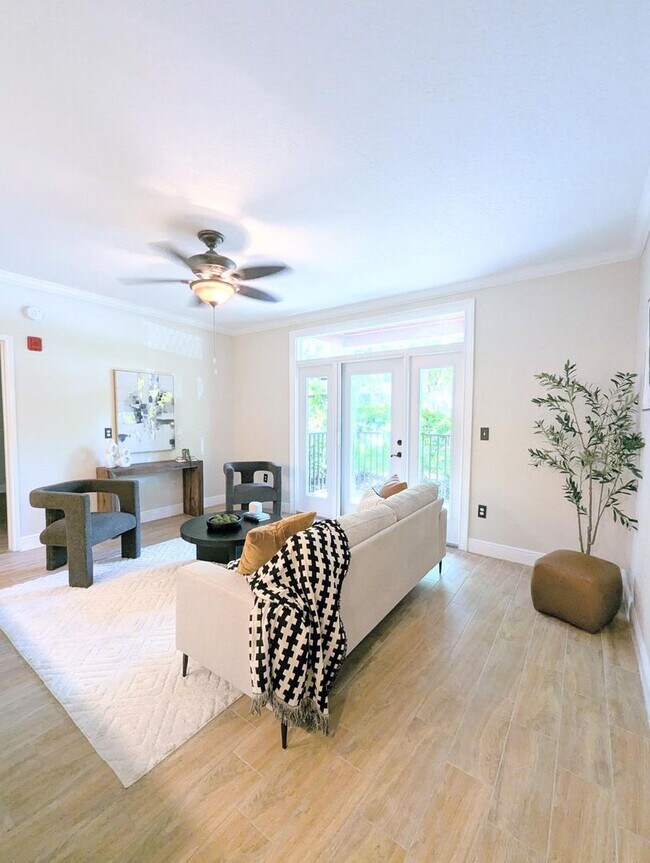 Foto del edificio - Gorgeous!! Must see 2x2 fully renovated co...