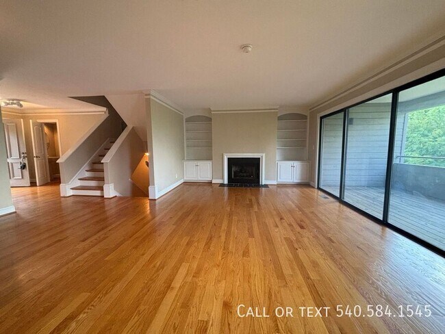 Foto del edificio - 4978 Hunting Hills Cir