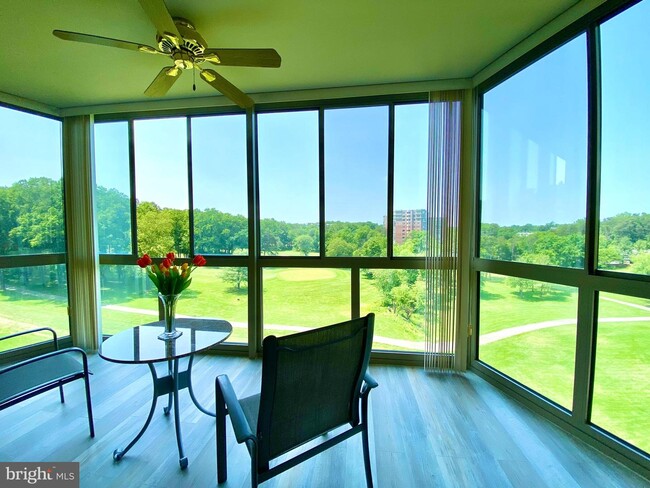 Foto del edificio - 3005 S Leisure World Blvd