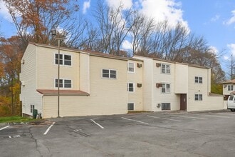 Building Photo - 18 Mason Ct