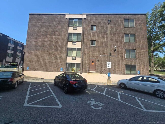 Foto del edificio - 1021 Asylum Ave