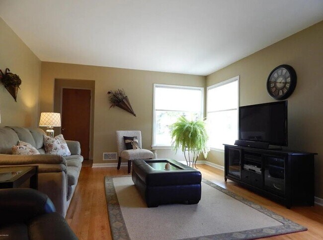 Foto del edificio - 728 Alger St SE