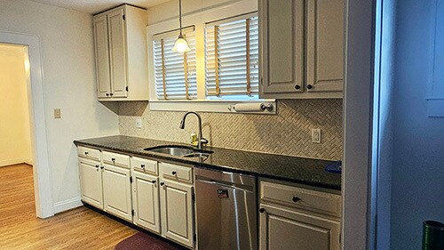 Foto del edificio - 2610 Woodlawn Dr