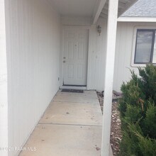 Building Photo - 6144 N Rockland Dr