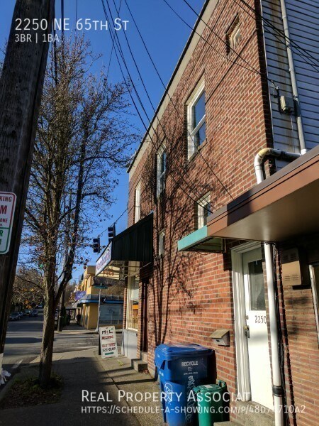 Primary Photo - Amazing 3 bedroom 1 bathroom apartment in ...