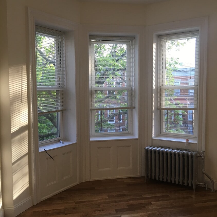 Building Photo - 575 73rd St