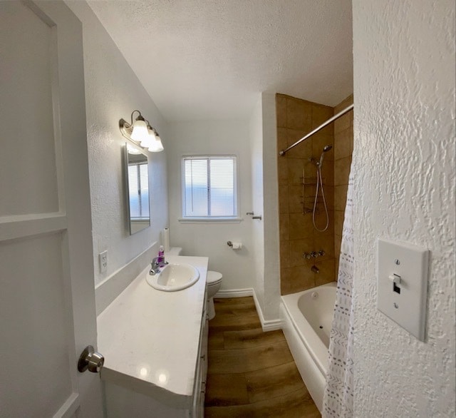 Building Photo - 9060 Cedros Ave
