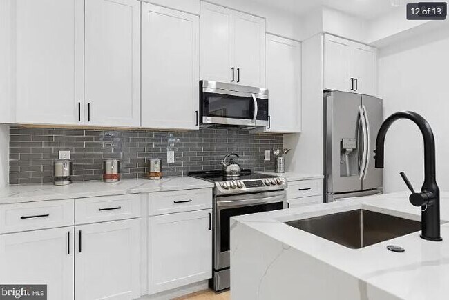 Foto del edificio - 927 Kennedy St NW
