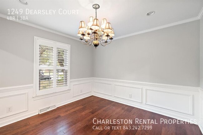 Building Photo - 1249 Dearsley Ct