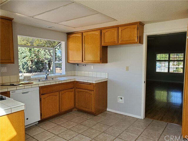 Building Photo - 27575 Niguel Village Dr