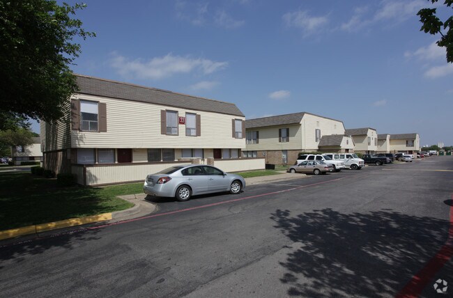 Estrada Apartments Carrollton TX Apartments estrada-apartments-carrollton-tx-apartments