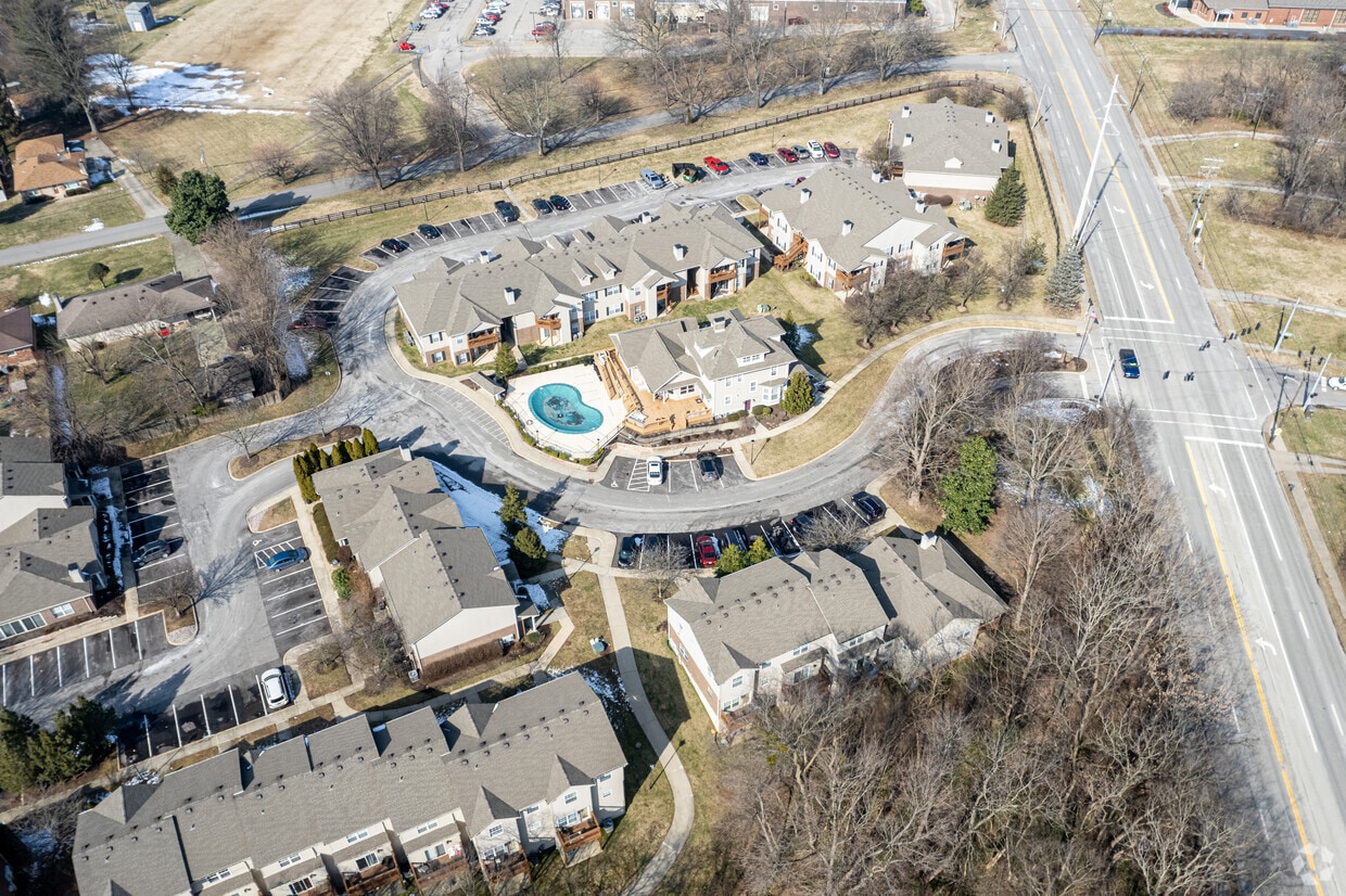 Cooper Creek Apartments in Louisville, KY