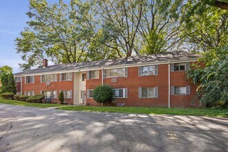 Building Photo - 146 Woodhill Dr