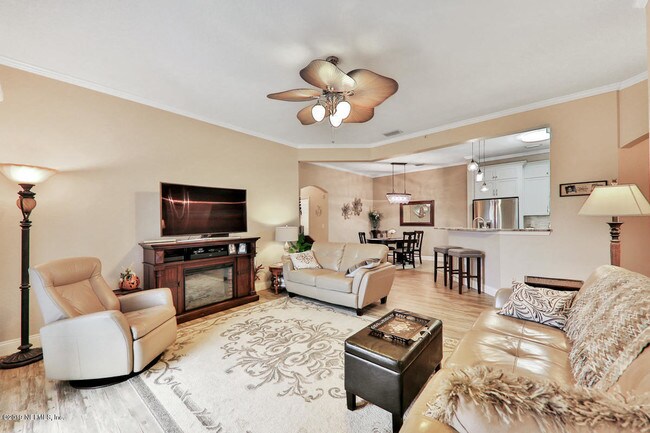 Foto del edificio - 785 Oakleaf Plantation Pkwy