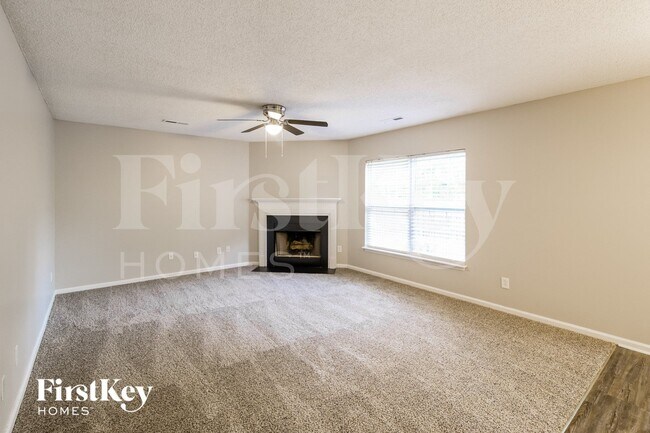 Foto del edificio - 5102 Torrey Ln
