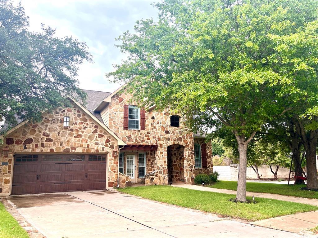 Foto principal - 13000 Bloomfield Hills Ln