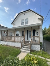 Building Photo - 23 Airlie St
