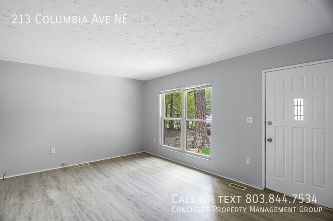 Foto del edificio - 213 Columbia Ave NE