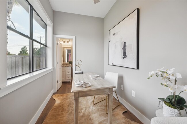 Building Photo - 3102 Eunice St