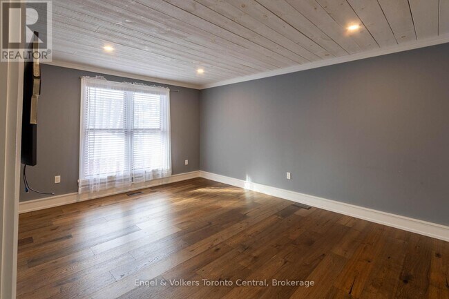 Photo du bâtiment - 10 Daleman Dr