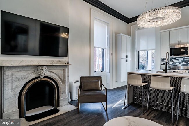Foto del edificio - 305 S Walnut St