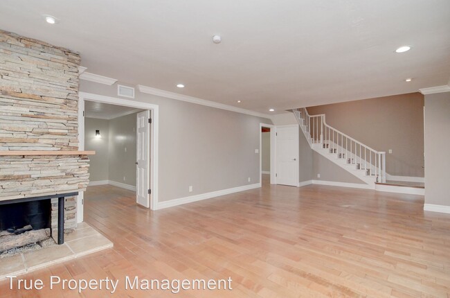 Building Photo - 5 br, 3 bath House - 2832 Stromboli Road
