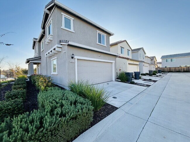 Foto del edificio - 5312 Molino Cir