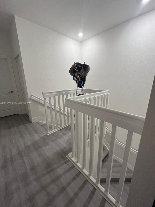 Foto del edificio - 4 bedroom in Miami Gardens FL 33169