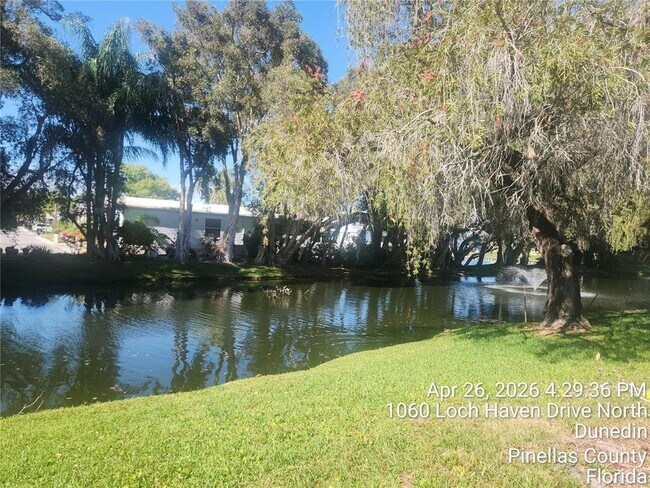Foto del edificio - 1064 Loch Haven Dr N