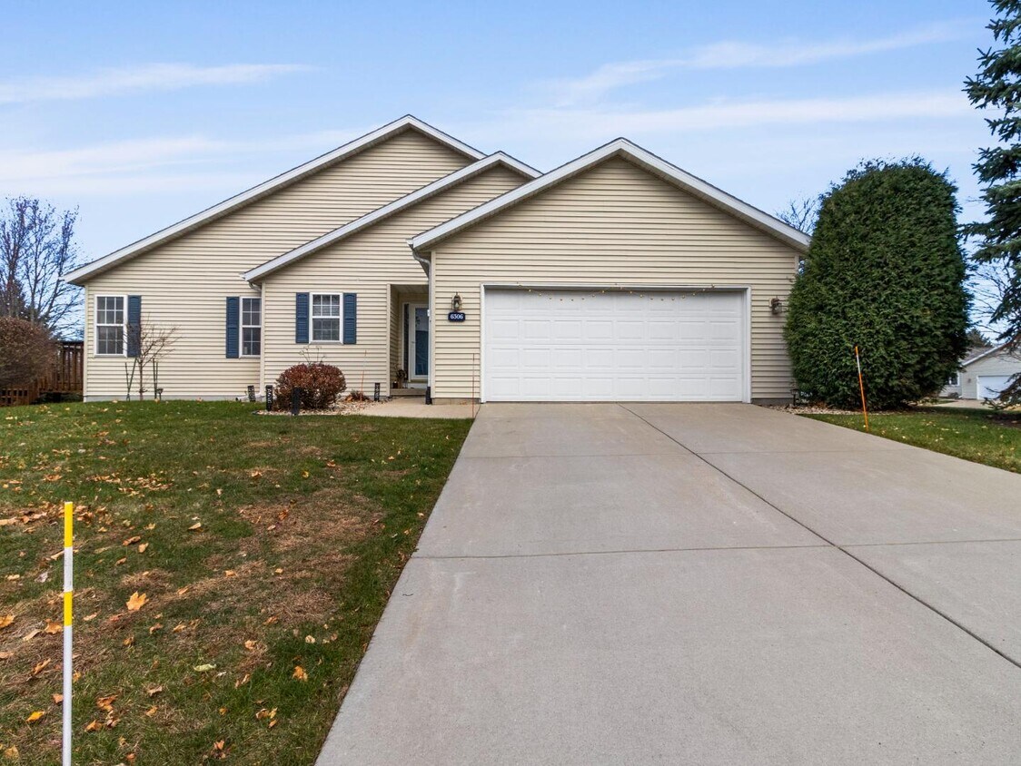 Primary Photo - 6306 Vicksburg Rd