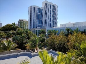 Building Photo - 1439 West Ave