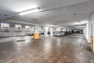 Interior Photo - Sail Cloth Factory Apartments