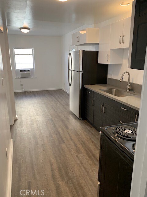 Foto del edificio - 240 Linden Ave