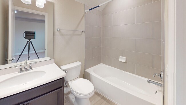 Foto del edificio - 2356 Reese Wy