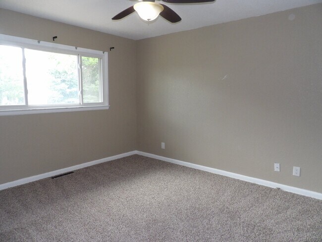 Building Photo - 1333 Yuma St