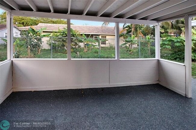 Foto del edificio - 4371 NW 80th Ave