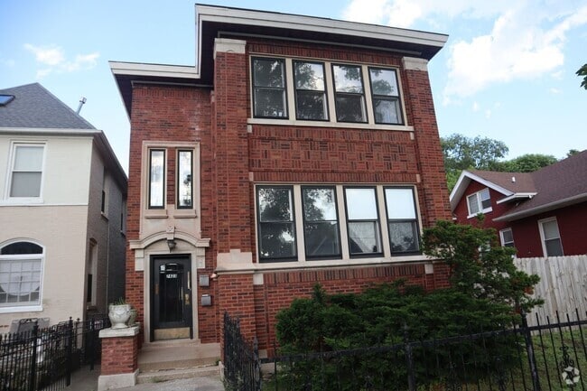 Building Photo - 7423 S Euclid Ave